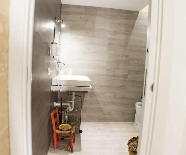 Sulla Roccia Dei Sassi * Matera